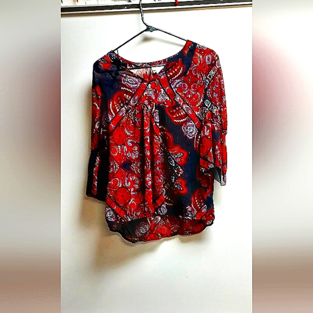 Elegantly casual blouse